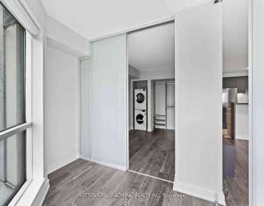 #1910-10 Yonge St Waterfront Communities C1 1 beds 1 baths garage 549900.00