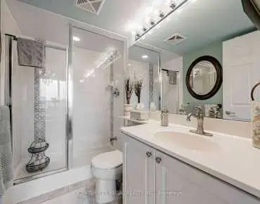 
            #1313-1369 Bloor St W Dufferin Grove 2睡房2卫生间1车位, 出售价格769000.00加元                    