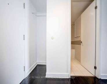 
#1503-295 Adelaide St W Waterfront Communities C1 1 beds 1 baths 1 garage 499000.00        