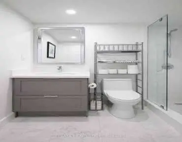 #2205-77 Harbour Sq Waterfront Communities C1 beds 1 baths garage 489800.00