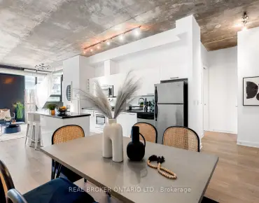 
#608-60 Bathurst St Niagara 1 beds 1 baths 1 garage 764000.00        