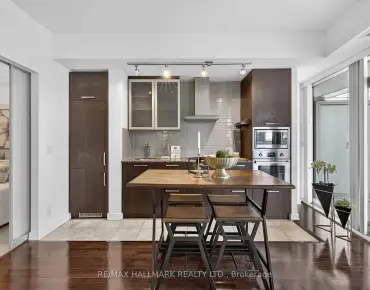 
#2301-14 York St Waterfront Communities C1 3 beds 2 baths 1 garage 799000.00        