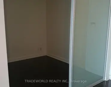 
            #1805-33 Mill St Waterfront Communities C8 1睡房1卫生间车位, 出售价格499000.00加元                    