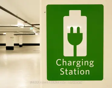 
            #3805-95 Mcmahon Dr Bayview Village 2睡房2卫生间1车位, 出售价格699999.00加元                    