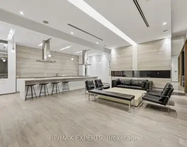 #438-1030 King St W Niagara 1 beds 1 baths 1 garage 609000.00