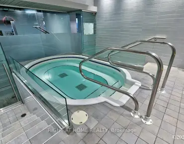 
#217-637 Lake Shore Blvd W Niagara 1 beds 1 baths 1 garage 1049000.00        