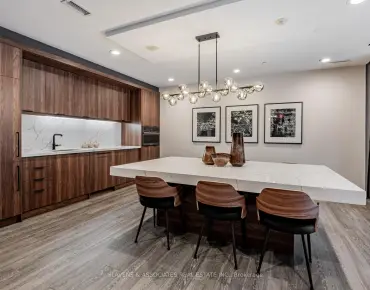 
            #708-105 George St Moss Park 1睡房1卫生间车位, 出售价格525000.00加元                    