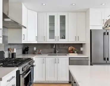 #520-388 Richmond St W Waterfront Communities C1 1 beds 1 baths 1 garage 798000.00