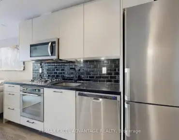 
            #602-55 Ontario St Moss Park 1睡房1卫生间车位, 出售价格499000.00加元                    