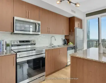 #4407-55 Bremner Blvd Waterfront Communities C1 2 beds 2 baths 1 garage 859000.00