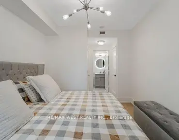 
            #1122-70 Roehampton Ave Mount Pleasant West 2睡房2卫生间1车位, 出售价格878000.00加元                    