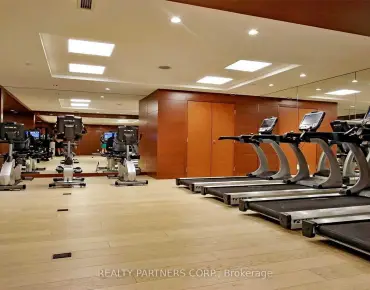 #426-39 Queens Quay E Waterfront Communities C8 1 beds 2 baths 1 garage 774900.00