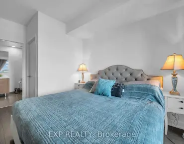 
            #313-50 O'Neil Rd Banbury-Don Mills 2睡房2卫生间1车位, 出售价格699000.00加元                    