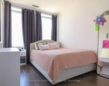 
#704-576 Front St Waterfront Communities C1 1 beds 1 baths  garage 519000.00        