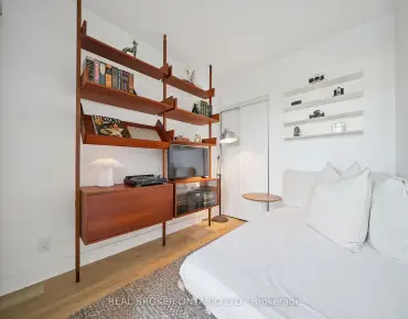 
#714-5 Hanna Ave Niagara 2 beds 2 baths 1 garage 849000.00        