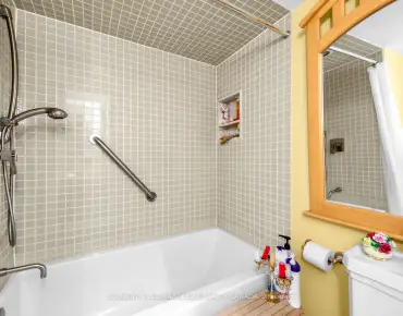 #202-8 Hawthorn Ave Rosedale-Moore Park 2 beds 1 baths 1 garage 850000.00