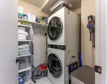 
#2903-375 King St W Waterfront Communities C1 2 beds 2 baths 1 garage 1399900.00        