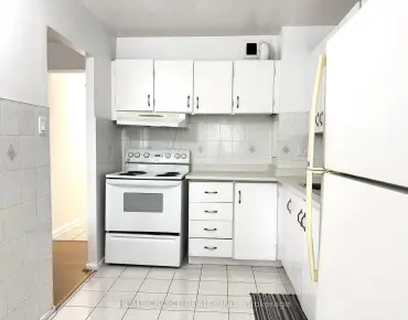 
#404-100 Leeward Glenway Flemingdon Park 3 beds 2 baths 1 garage 468800.00        