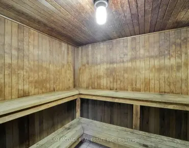 #613-117 Gerrard St E Church-Yonge Corridor 1 beds 1 baths 1 garage 467000.00