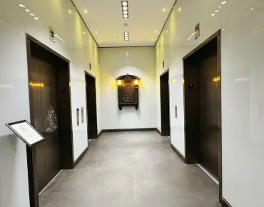 
#2703-426 University Ave University 2 beds 1 baths  garage 651000.00        