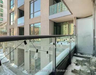 ##215-215 Fort York Blvd Niagara 1 beds 1 baths garage 459900.00