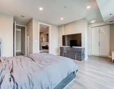 
            #1105-220 George St Moss Park 3睡房4卫生间2车位, 出售价格1480000.00加元                    