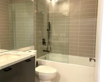 
            #1902-290 Adelaide St W Waterfront Communities C1 1睡房1卫生间车位, 出售价格399000.00加元                    