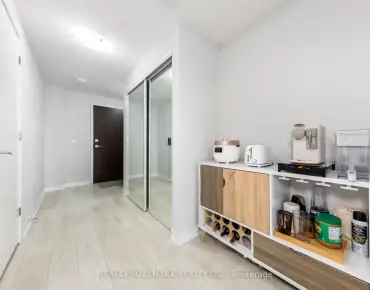 
            #2211-2221 Yonge St Mount Pleasant West 1睡房1卫生间车位, 出售价格499000.00加元                    