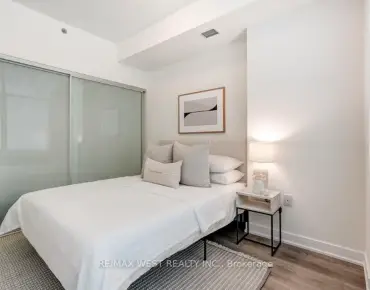 #2210-426 University Ave University 2睡房1卫生间车位, 出售价格599998.00加元