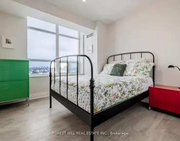 #1103-880 Grandview Way Willowdale East 3睡房2卫生间1车位, 出售价格958000.00加元