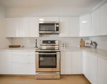 
            #2232-33 HARBOUR Sq Waterfront Communities C1 2睡房2卫生间1车位, 出售价格899000.00加元                    