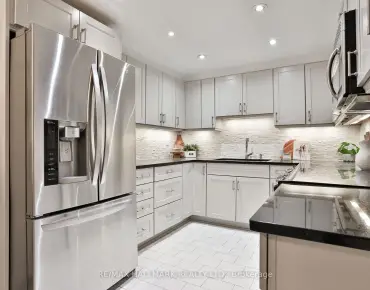 
            #605-65 Spring Garden Ave Willowdale East 2睡房2卫生间1车位, 出售价格899000.00加元                    