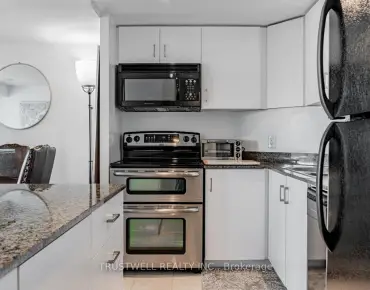 #511-208 Queens Quay W Waterfront Communities C1 1 beds 2 baths 1 garage 795000.00