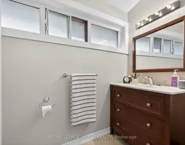 #9-8 Esterbrooke Ave Don Valley Village 3 beds 3 baths 1 garage 689900.00