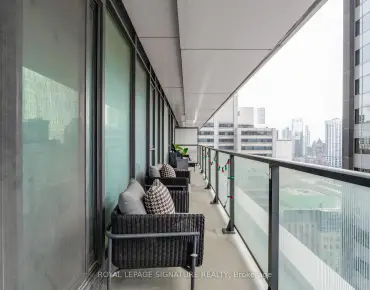 
#2503-426 University Ave University 2 beds 1 baths  garage 685000.00        