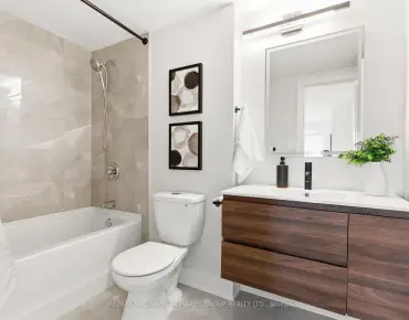 #8-118 Finch Ave W Newtonbrook West 2 beds 3 baths 1 garage 815000.00