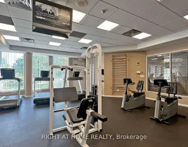 
            #1609-7 Concorde Pl Banbury-Don Mills 1睡房1卫生间1车位, 出售价格399000.00加元                    