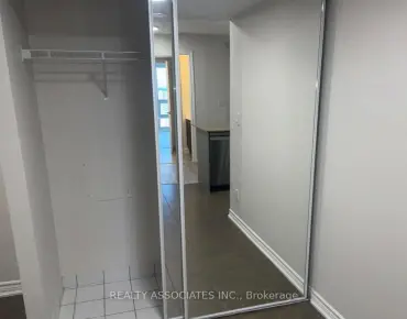 
            #2602-761 Bay St Bay Street Corridor 2睡房2卫生间1车位, 出售价格969000.00加元                    