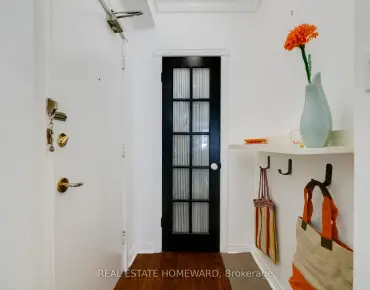 #406-150 Farnham Ave Yonge-St. Clair 1睡房1卫生间车位, 出售价格534900.00加元