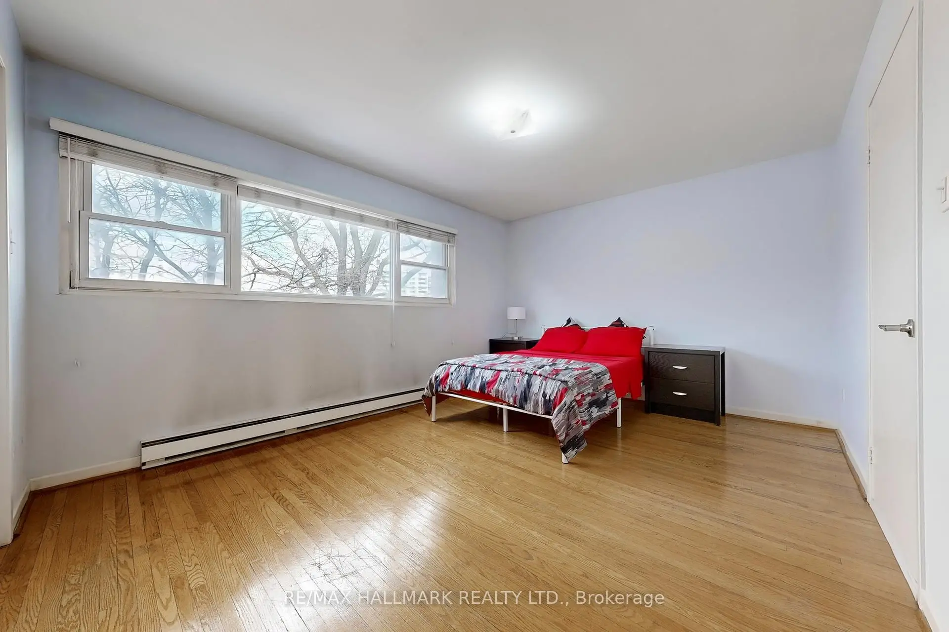 Toronto 共管镇屋