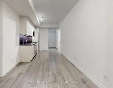 
            #TH 1-260 Finch Ave E Newtonbrook East 2睡房3卫生间1车位, 出售价格688883.00加元                    