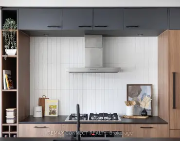 
#402-41 Dovercourt Rd Niagara 2 beds 2 baths 1 garage 1249000.00        