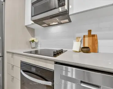 #406-70 Princess St Moss Park 2睡房1卫生间车位, 出售价格549000.00加元