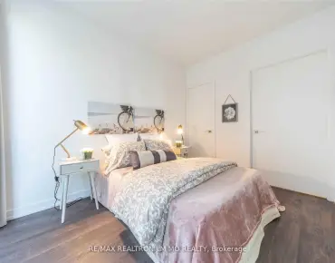 
            #706-28 Wellesley St E Church-Yonge Corridor 1睡房1卫生间车位, 出售价格425000.00加元                    