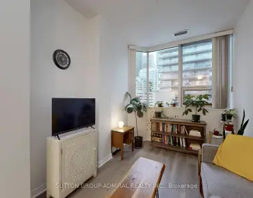 
#703-393 King St W Waterfront Communities C1 1 beds 1 baths 1 garage 540000.00        