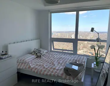 
            #4010-395 Bloor St E North St. James Town 2睡房1卫生间车位, 出售价格628000.00加元                    