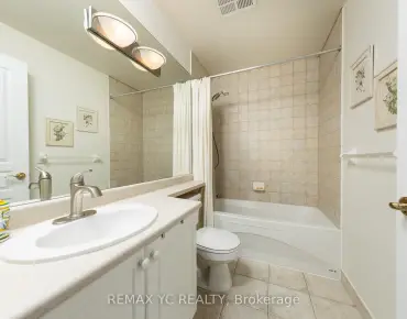 #802-28 Byng Ave Willowdale East 2睡房2卫生间1车位, 出售价格599800.00加元