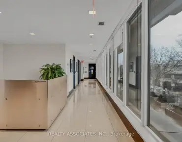 
#238-2885 Bayview Ave Bayview Village 1 beds 1 baths 1 garage 589000.00        