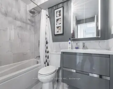 
#202-105 Mccaul St Kensington-Chinatown 1 beds 1 baths  garage 599900.00        