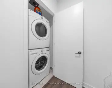 #102-35 Tubman Ave Regent Park 3 beds 2 baths 1 garage 769999.00